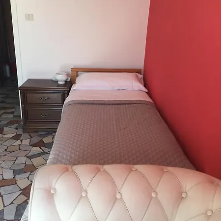 Patwary Πανσιόν